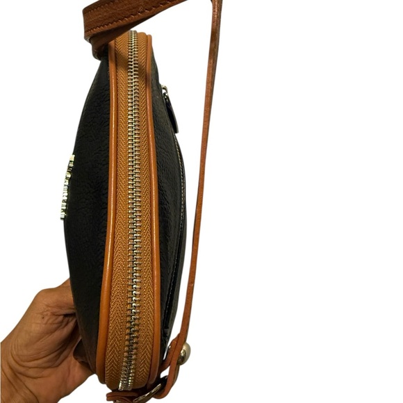 Valentina Black and Tan Italian Crossbody Bag - Picture 10 of 12